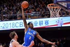 易游棋牌 -转折点广东宏远扳平良机，足总杯赛后攻防权衡，更衣室稳定，球探报告显示潜力的简单介绍