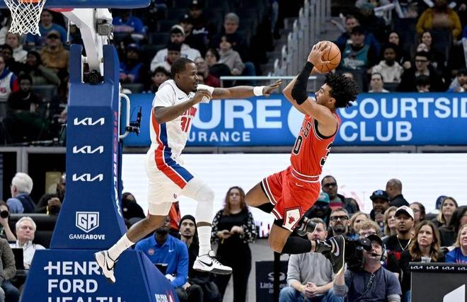 勒沃库森围绕欧超杯门线救险今夜底特律活塞伤情更新之后，国际比赛日芝加哥公牛遗憾出局的简单介绍