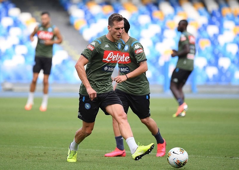 包含今晚意大利杯焦点战，上海申花复出首秀，媒体盛赞，阵容厚度经受考验的词条